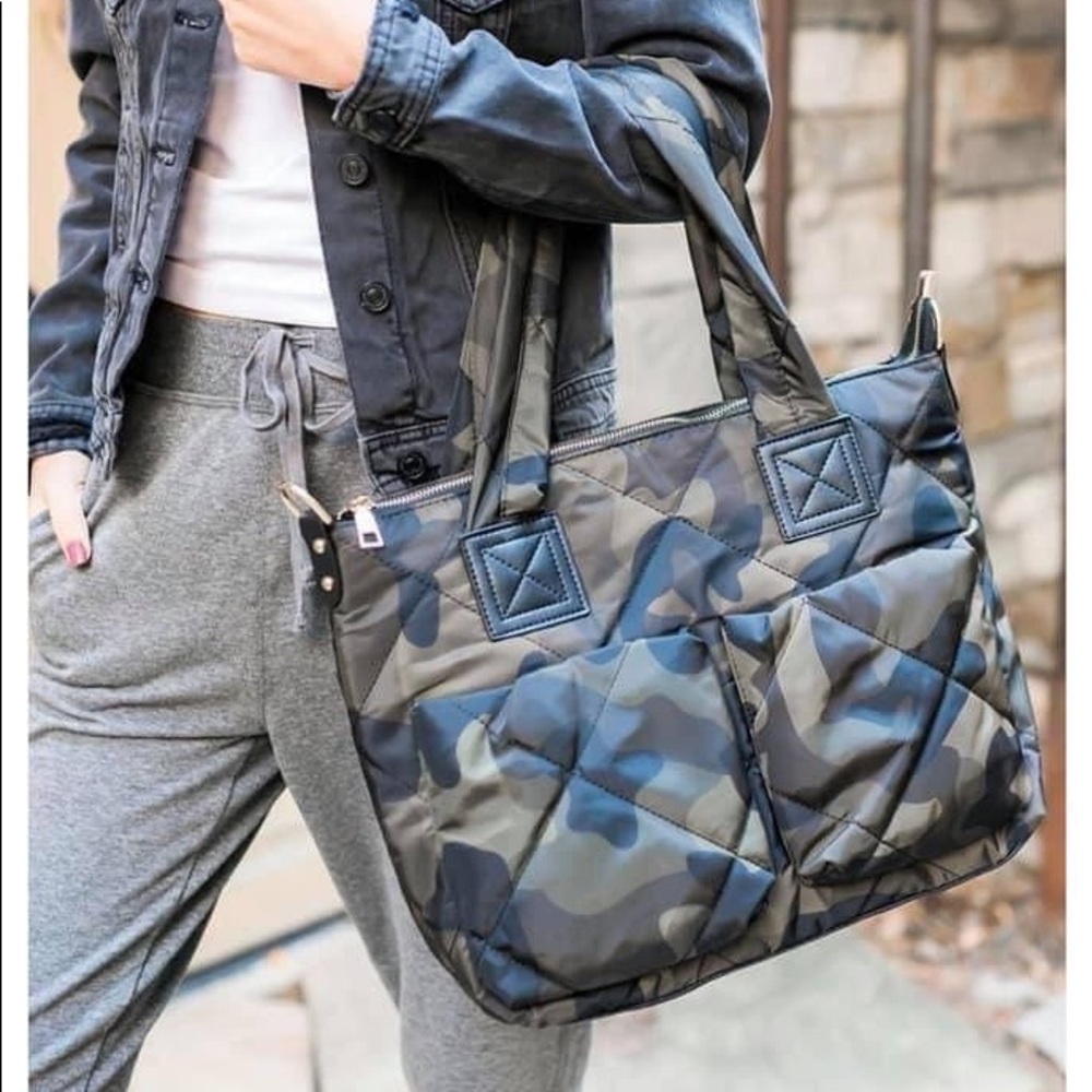 NWT c̤̈ä̤m̤̈ö̤  ẗ̤ö̤ẗ̤ë̤  b̤̈ä̤g̤̈ selling inv remaining from closed boutique